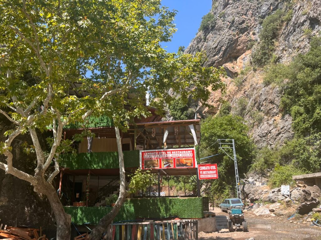 Kapuzbaşı Cembatu Otel