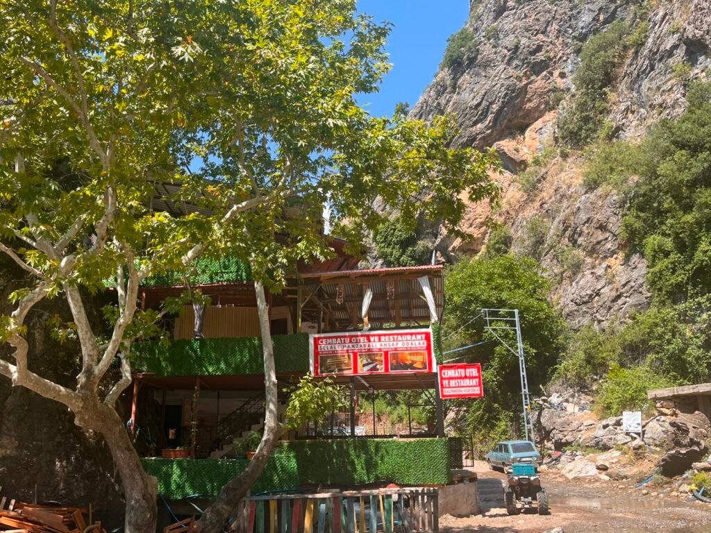 Kapuzbaşı Cembatu Otel